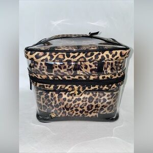 Victoria’s Secret 4-PIECE Train Case MAKEUP BAG Set LEOPARD PRINT NWT SOLD OUT!